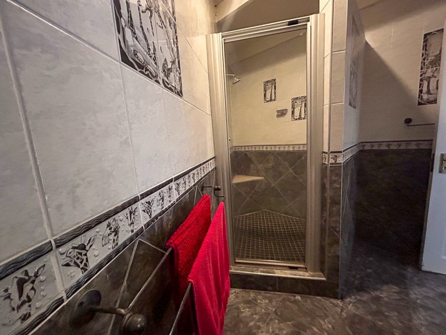 4 Bedroom Property for Sale in Lindequesdrif North West